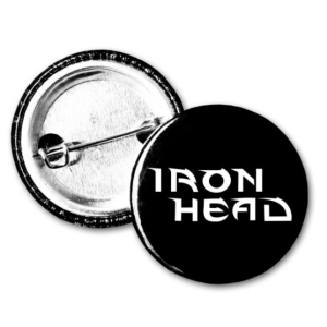 przypinka iron head